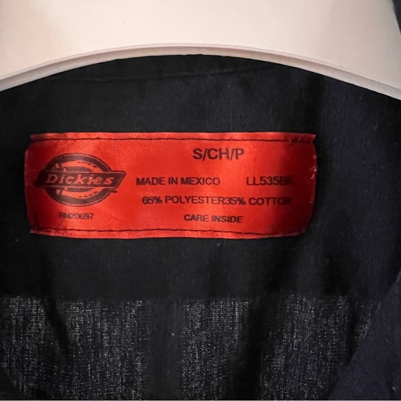 Men’s Dickie’s Long Sleeve Navy Blue Button-Down Work Shirt Small - Picture 4 of 9